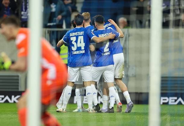 07 03 2025, xdcx, Soccer 2 Bundesliga, SV Darmstadt 98 Karlsruher SC, emonline, emspor, despor, v l , Goal celebration, celebrate the goal DFL DFB REGULATIONS PROHIBIT ANY USE OF PHOTOGRAPHS AS IMAGE SEQUENCES AND OR QUASI VIDEO Copyright: HMBxMedia Claus