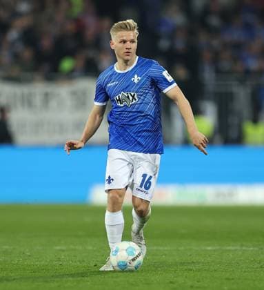 07 03 2025, xdcx, Soccer 2 Bundesliga, SV Darmstadt 98 Karlsruher SC, emonline, emspor, despor, v l , Andreas Müller SV Darmstadt 98 DFL DFB REGULATIONS PROHIBIT ANY USE OF PHOTOGRAPHS AS IMAGE SEQUENCES AND OR QUASI VIDEO Copyright: HMBxMedia Claus