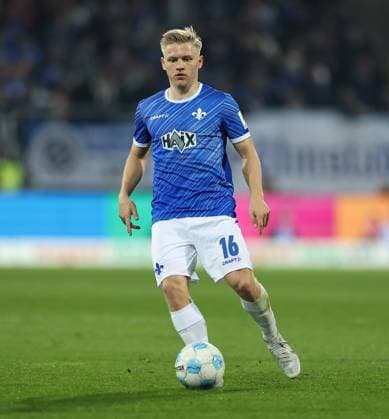 07 03 2025, xdcx, Soccer 2 Bundesliga, SV Darmstadt 98 Karlsruher SC, emonline, emspor, despor, v l , Andreas Müller SV Darmstadt 98 DFL DFB REGULATIONS PROHIBIT ANY USE OF PHOTOGRAPHS AS IMAGE SEQUENCES AND OR QUASI VIDEO Copyright: HMBxMedia Claus
