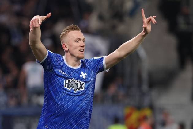 2025 03 07 xJFx 2 Bundesliga SV Darmstadt 98 Karlsruher SC v l , Isac Alexi Sivert Lidberg SV Darmstadt 98 Torjubel, Goal celebration, celebrate the goal DFL DFB REGULATIONS PROHIBIT ANY USE OF PHOTOGRAPHS as IMAGE SEQUENCES and or QUASI VIDEO Copyright: JoaquimxFerreira