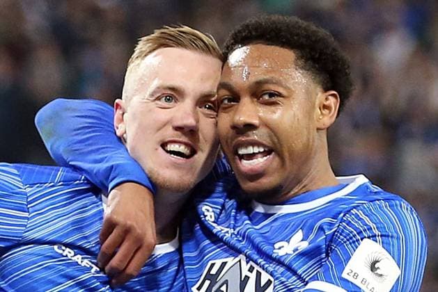 07 03 2025, xrekx, Fußball 2 Bundesliga, SV Darmstadt 98 Karlsruher SC v l Torjubel nach dem Tor zum 1 0 celebrating the goal celebrate durch Isac Lidberg SV Darmstadt 98 mit Patrick Boetius SV Darmstadt 98 DFL DFB REGULATIONS PROHIBIT ANY USE OF PHOTOGRAPHS as IMAGE SEQUENCES and or QUASI VIDEO Darmstadt