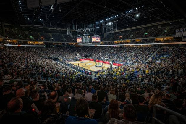 Basketball Berlin 07.03.2025 Saison 2024 2025 Euroleague Alba Berlin - FC Barcelona, Barca Uber Arena Sportstätte *** Basketball Berlin 07 03 2025 Season 2024 2025 Euroleague Alba Berlin FC Barcelona Uber Arena Sports venue