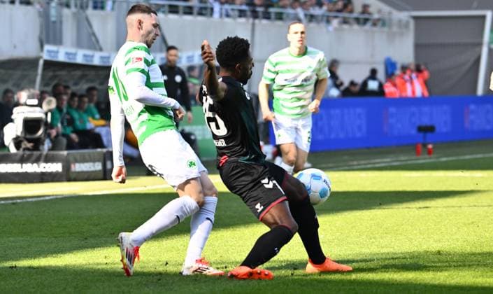 08 03 2025 Soccer Season 2024 2025 2 Soccer Bundesliga 25 Matchday SpVgg Greuther Fürth Kleeblatt 1 FC Magdeburg FCM Sportfoto Zink xwoxzix DFL regulations prohibit any use of photographs as image sequences and or quasi video only for editorial use Branimir Hrgota 10, SpVgg Greuther Fürth Daniel Heber 15, 1 1 FC Magdeburg FCM