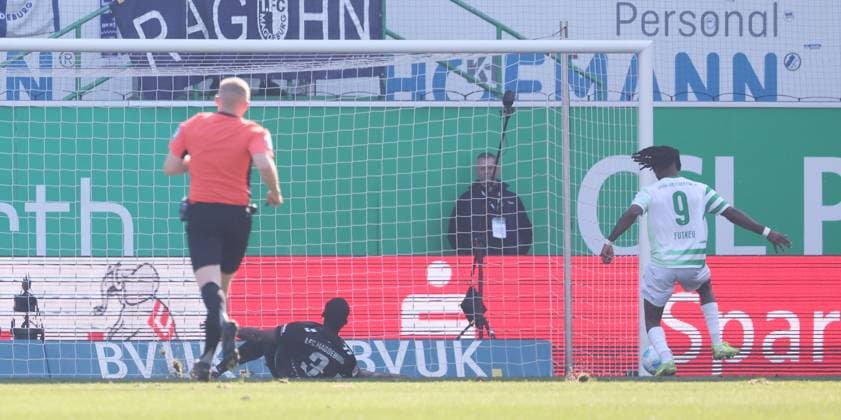 Fürth, 08 03 2025, Sportpark Ronhof, Soccer, 2 Bundesliga, 25 Matchday , SpVgg Greuther Fürth vs 1 FC Magdeburg , In the picture Goal for Greuther Fuerth Noel FutkeuÊ 9, Fuerth scores to 1 0 , For editorial use only Only editorial use , DFB DFL regulations prohibit any use of photographs as image sequences and or quasi video , Picture Point