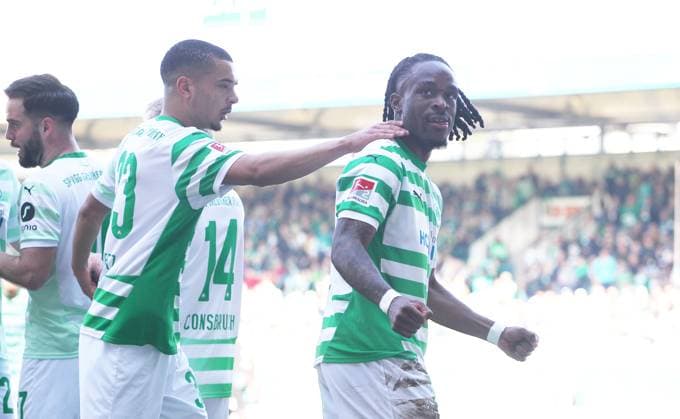 Futkeu Torjubel 1-0 , Greuther Fürth-1.FC Magdeburg , 2.Bundesliga, Spieltag 25, Fußball , in den Sportpark Ronhof Thomas Sommer Stadion , Fiürth , Bayern , Deutschland . März 08, 2025 . Photo by: Davide Elias Ipa Photo Pressefoto DENL Copyright: xDavidexEliasx