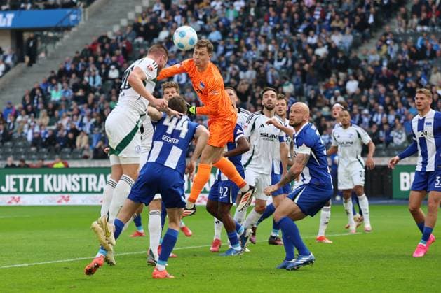 2 Soccer Bundesliga, Hertha BSC Schalke 04 Goal, Tomáö Kalas Schalke 04 26 scores to 0 1 into the goal Tjark Ernst Hertha BSC Berlin 1 cant intervene, cant get the ball Front Linus Gechter Hertha BSC Berlin 44 , right Toni Leistner Hertha BSC Berlin 37 , during the match in the 2 Soccer Bundesliga, Hertha BSC Schalke 04 in Berlin, Olympiastadion, on 08 03 2025 DFB regulations prohibit any use of photographs as image sequences and or quasi video Copyright: xBEAUTIFULxSPORTS Frankex