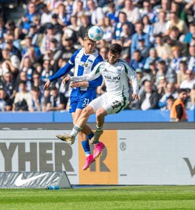 Soccer, Men, Season 2024 2025, 2 Bundesliga 25 Matchday , Hertha BSC FC Schalke 04, v l Marton Dardai Hertha BSC , Mehmet Can Aydin Schalke 04 , 08 03 2025, Copyright: xSebastianxRäppold MatthiasxKochx