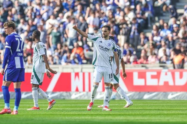 08 03 2025, Football, Season 2024 2025, 2 Bundesliga, Matchday 25, Hertha BSC FC Schalke 04, Kenan Karaman FC Schalke 04 cheers after his goal to make it 1 - 2 Berlin Olympiastadion Berlin Germany xRHR PHOTO TRx Copyright: TimxRehbein RHR-FOTOx RHR-FOTO TR