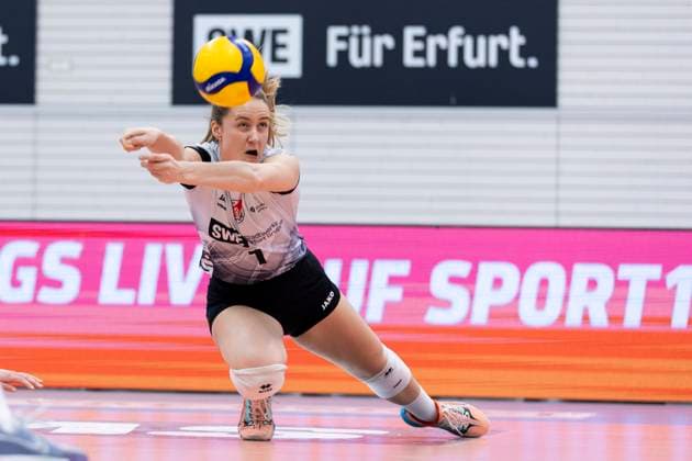 1 Volleyball Bundesliga Women Schwarz Weiss Erfurt vs Allianz MTV Stuttgart Erfurt 08 03 2025 Alina Zellin 1 Schwarz Weiss Erfurt 1 Volleyball Bundesliga Women Schwarz Weiss Erfurt vs Allianz MTV Stuttgart Riethsporthalle Erfurt 08 03 2025 Copyright: xBEAUTIFULxSPORTS Duehringx