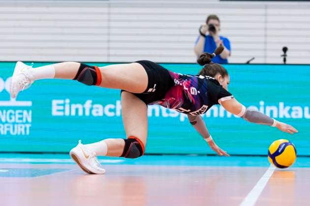 1 Volleyball Bundesliga Women Schwarz Weiss Erfurt vs Allianz MTV Stuttgart Erfurt 08 03 2025 Mia Anna Stauß 11 Schwarz Weiss Erfurt 1 Volleyball Bundesliga Women Schwarz Weiss Erfurt vs Allianz MTV Stuttgart Riethsporthalle Erfurt 08 03 2025 Copyright: xBEAUTIFULxSPORTS Duehringx