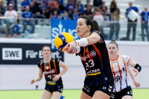 1 Volleyball Bundesliga Women Schwarz Weiss Erfurt vs Allianz MTV Stuttgart Erfurt 08 03 2025 Maria Segura Palleres 33 Allianz MTV Stuttgart 1 Volleyball Bundesliga Women Schwarz Weiss Erfurt vs Allianz MTV Stuttgart Riethsporthalle Erfurt 08 03 2025 Copyright: xBEAUTIFULxSPORTS Duehringx