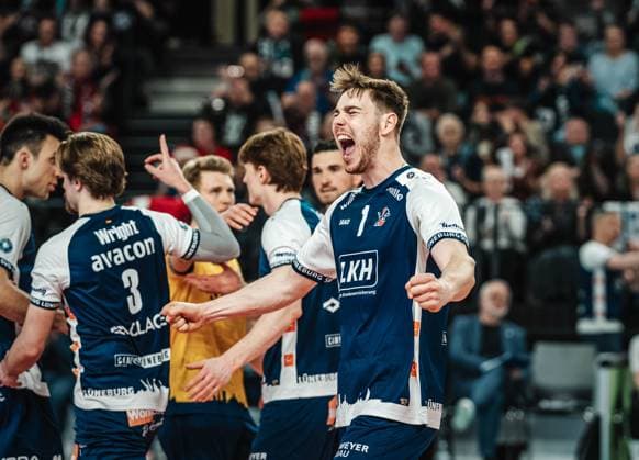Volleyball Men Season 2024 2025 Volleyball Bundesliga VBL SVG Lüneburg vs Berlin Recycling Volleys 08 03 2025 Simon Torwie 1 SVG Lüneburg cheers Lüneburg LKH Arena Niedersachsen Germany