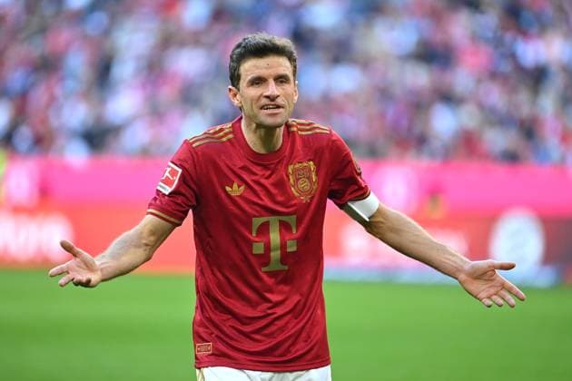 Thomas MUELLER MÜLLER,Bayern Muenchen , gesture, action,single image,cropped single motif,half figure,half figure Football 1 Bundesliga season 2024 2025, 25 Matchday, Matchday25 FC Bayern Muenchen VfL Bochum 2 3 on 08 03 2025 , A L L I A N Z A R E N A
