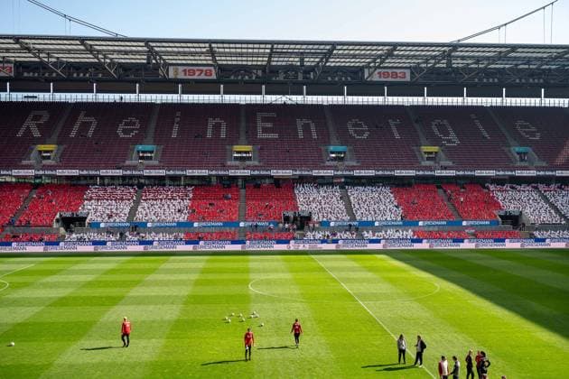 09 03 2025, Football Google Pixel Womens Bundesliga, Season 2024 2025, Matchday 16, 1 FC Koeln FC Bayern Muenchen at the RheinEnergieStadion in Cologne Flags were distributed in the stands Important note According to the regulations of the DFL German Football League and the DFB German Football Association, it is prohibited to use or have used photographs taken in the stadium and or of the match in the form of sequential images and or video-like photo series Photo Kirchner Media Thomas Haesler Copyright: xKirchner-Media ThomasxHaeslerx