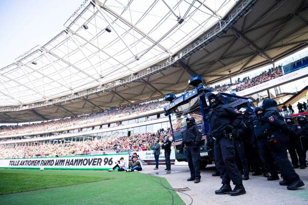 09 03 2025 Soccer, 2024 2025, 2 Bundesliga, 25 Matchday, Hannover 96 Eintracht Braunschweig Police DFL REGULATIONS PROHIBIT ANY USE OF PHOTOGRAPHS AS IMAGE SEQUENCES AND OR QUASI VIDEO Hannover Lower Saxony Germany Heinz von Heiden Arena