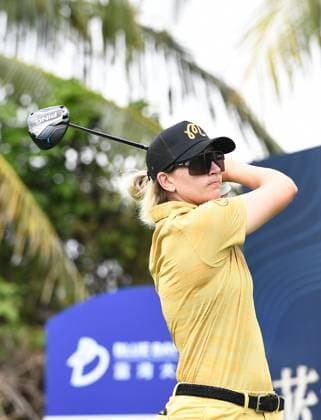 (250309) -- LINGSHUI, March 9, 2025 -- Gigi Stoll of the United States plays a shot during the fourth round of the Blue Bay LPGA, Golf Damen golf tournament in Lingshui, south China s Hainan Province, March 9, 2025. ) (SP)CHINA-HAINAN-LINGSHUI-GOLF-BLUE BAY LPGA (CN) YangxGuanyu 