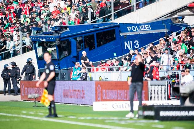 09 03 2025 Soccer, 2024 2025, 2 Bundesliga, 25 Matchday, Hannover 96 Eintracht Braunschweig Police DFL REGULATIONS PROHIBIT ANY USE OF PHOTOGRAPHS AS IMAGE SEQUENCES AND OR QUASI VIDEO Hannover Lower Saxony Germany Heinz von Heiden Arena