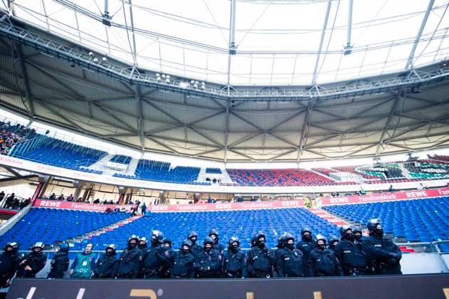 09 03 2025 Soccer, 2024 2025, 2 Bundesliga, 25 Matchday, Hannover 96 Eintracht Braunschweig Police DFL REGULATIONS PROHIBIT ANY USE OF PHOTOGRAPHS AS IMAGE SEQUENCES AND OR QUASI VIDEO Hannover Lower Saxony Germany Heinz von Heiden Arena