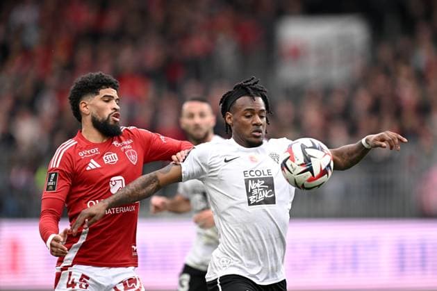 Stade Brestois 29 v Angers SCO - Ligue 1 McDonald s 2024 2025 27 Lilian RAOLISOA (sco) - 45 Mahdi CAMARA (sb29) during the Ligue 1 McDonald s match between Brest and Angers at Stade Francis-Le Ble on March 9, 2025 in Brest, France. Brest France  Copyright: xFEPx 776293011