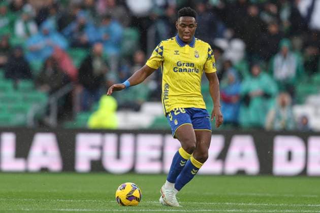 ESP: Real Betis - UD Las Palmas. La Liga EA Sports. Date 27 Dario Essugo of UD Las Palmas during the La Liga EA Sports, date 27 between Real Betis and UD Las Palmas played at Benito Villamarin Stadium on March 09, 2024 in Sevilla, Spain. kpng Copyright: xPressinphotox AP_250309_BET_LPA_004