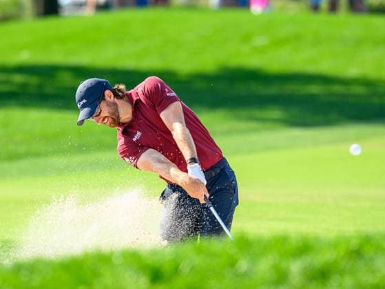 March 9, 2025: Patrick Rodgers hits from the bunker on the 1st fairway during final round of the Arnold Palmer Invitational presented by Mastercard held at Arnold Palmer s Bay Hill Club & Lodge in Orlando, FL. Romeo T Guzman CSM Orlando USA - ZUMAcg2_ 20250309_faf_cg2_026 Copyright: xRomeoxGuzmanx