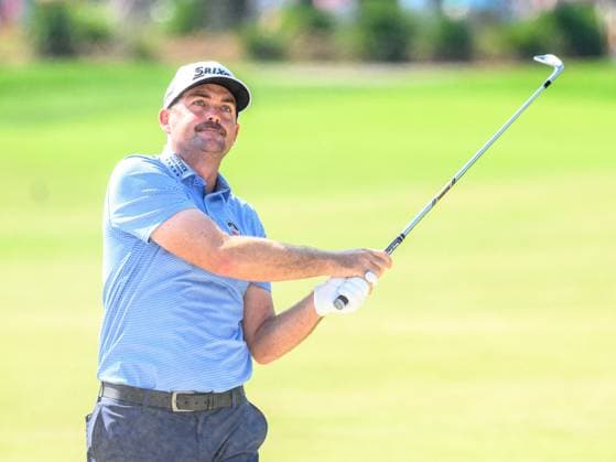 March 9, 2025: Keegan Bradley watches his ball from the bunker on the 1st fairway during final round of the Arnold Palmer Invitational presented by Mastercard held at Arnold Palmer s Bay Hill Club & Lodge in Orlando, FL. Romeo T Guzman CSM Orlando USA - ZUMAcg2_ 20250309_faf_cg2_036 Copyright: xRomeoxGuzmanx