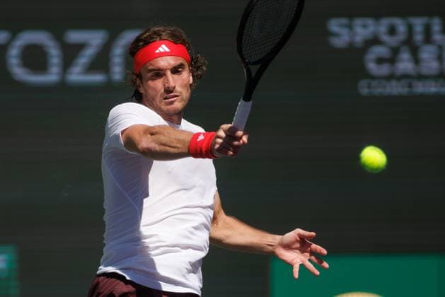 March 9, 2025: Stefano Tsitsipas of Greece hits a shot against Matteo Berrettini of Italy in their round 3 match during the BNP Paribas Open at Indian Wells Tennis Garden on March 09, 2025 in Indian Wells, California. Indian Wells USA - ZUMAc04_ 20250309_zma_c04_013 Copyright: xMalxTaamx