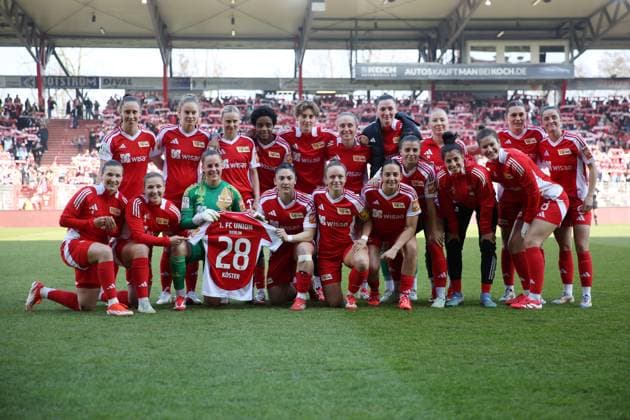 Sport Bilder des Tages 1. FC Union Berlin vs SG 99 Andernach Second Women s Bundesliga Players of Union Berlin pose prior to the match of Second Women s Bundesliga between 1. FC Union Berlin vs SG 99 Andernach at der Alten Försterei Stadium on March 9, 2025 in Berlin, Germany. Berlin der Alten Försterei Stadium Germany Copyright: xMaryamxMajdx