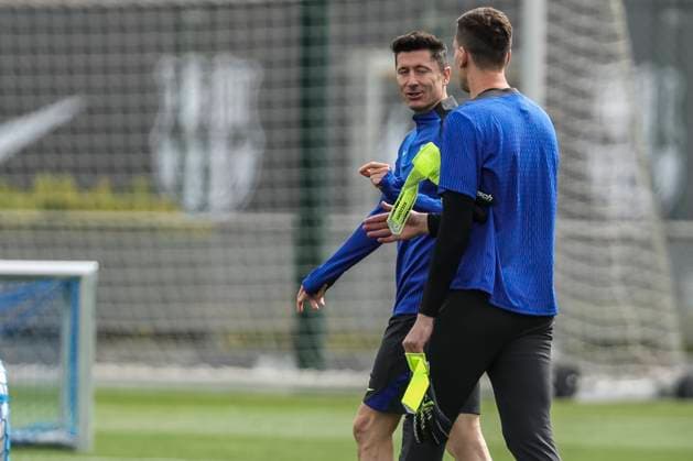 March 10, 2025, Sant Joan Despi, Barcelona, SPAIN: Robert Lewandowski and Wojciech Szczesny during the training day of FC Barcelona, Barca ahead UEFA Champions League, football match against SL Benfica at Ciudad Esportiva Joan Gamper on March 10, 2025 in Sant Joan Despi, Barcelona, Spain. Sant Joan Despi SPAIN - ZUMAa181 20250310_zaa_a181_003 Copyright: xJavierxBorregox