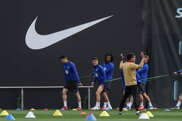 March 10, 2025, Sant Joan Despi, Barcelona, SPAIN: Pablo Martin Gavira Gavi and Robert Lewandowski during the training day of FC Barcelona, Barca ahead UEFA Champions League, football match against SL Benfica at Ciudad Esportiva Joan Gamper on March 10, 2025 in Sant Joan Despi, Barcelona, Spain. Sant Joan Despi SPAIN - ZUMAa181 20250310_zaa_a181_004 Copyright: xJavierxBorregox