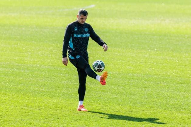 UEFA Champions League, final training Bayer 04 Leverkusen 10 03 2025 Granit Xhaka Bayer 04 Leverkusen, 34 on the ball UEFA Champions League round of 16 second leg, final training Bayer 04 Leverkusen before the match against FC Bayern Munich Leverkusen, Ulrich Haberland Stadion on 10 03 2025 Copyright: xBEAUTIFULxSPORTS Wunderlx