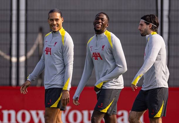 Football - UEFA Champions League - Round of 16 2nd Leg - Liverpool FC v Paris Saint-Germain - MD-1 LIVERPOOL, ENGLAND - Monday, March 10, 2025: Liverpool s (L-R) Virgil van Dijk, Ibrahima KonatÃ , Dominik Szoboszlai during a training session at the AXA Training Centre ahead of the UEFA Champions League Round of 16 2nd Leg match between Liverpool FC and Paris Saint-Germain. (Photo by David Rawcliffe Propaganda) LIVERPOOL AXA Training Centre MERSEYSIDE ENGLAND  Copyright: xDavidxRawcliffex P2025-03-10-Liverpool_PSG_MD-1-9