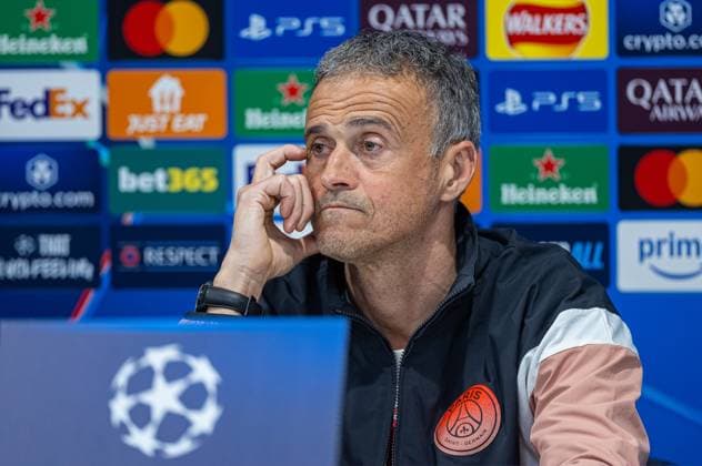 Football - UEFA Champions League - Round of 16 2nd Leg - Liverpool FC v Paris Saint-Germain - MD-1 LIVERPOOL, ENGLAND - Monday, March 10, 2025: Paris Saint-Germain s head coach Luis Enrique during a press conference, PK, Pressekonferenz at Anfield ahead of the UEFA Champions League Round of 16 2nd Leg match between Liverpool FC and Paris Saint-Germain. (Photo by David Rawcliffe Propaganda) LIVERPOOL Anfield MERSEYSIDE ENGLAND  Copyright: xDavidxRawcliffex P2025-03-10-Liverpool_PSG_MD-1-42