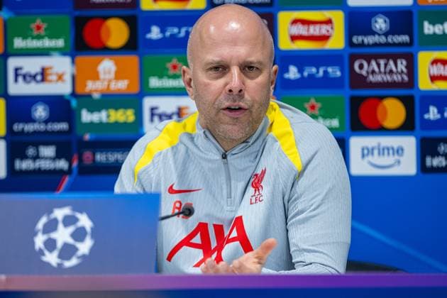 Football - UEFA Champions League - Round of 16 2nd Leg - Liverpool FC v Paris Saint-Germain - MD-1 LIVERPOOL, ENGLAND - Monday, March 10, 2025: Liverpool s head coach Arne Slot during a press conference, PK, Pressekonferenz at Anfield ahead of the UEFA Champions League Round of 16 2nd Leg match between Liverpool FC and Paris Saint-Germain. (Photo by David Rawcliffe Propaganda) LIVERPOOL Anfield MERSEYSIDE ENGLAND  Copyright: xDavidxRawcliffex P2025-03-10-Liverpool_PSG_MD-1-77