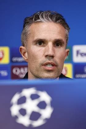 MILAN - Feyenoord coach Robin van Persie during the press conference, PK, Pressekonferenz at the San Siro stadium ahead of the return match in the Champions League eighth finals against Internazionale. ANP MAURICE VAN STEEN netherlands out - belgium out Milaan xVIxxIVx 522061494 originalFilename: 0806997609st.jpg