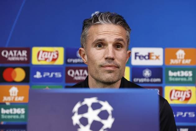 MILAN - Feyenoord coach Robin van Persie during the press conference, PK, Pressekonferenz at the San Siro stadium ahead of the return match in the Champions League eighth finals against Internazionale. ANP MAURICE VAN STEEN netherlands out - belgium out Milaan xVIxxIVx 522061561 originalFilename: 0806997673st.jpg