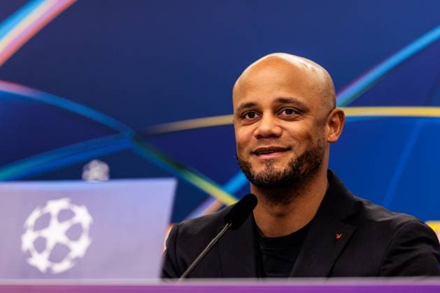 UEFA Champions League, press conference FC Bayern Munich 10 03 2025 Vincent Kompany coach FC Bayern Munich smiles during the press conference UEFA Champions League round of 16 second leg, press conference FC Bayern Munich before the match against FC Bayern Munich Leverkusen, BayArena on 10 03 2025 Copyright: xBEAUTIFULxSPORTS Wunderlx