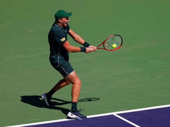 March 10, 2025 Jenson Brooksby returns a shot against Jack Draper (GBR) during the 2025 BNP Paribas Open at Indian Wells Tennis Garden in Indian Wells, California. Mandatory Photo Credit: CSM Indian Wells United States of America - ZUMAc04_ 20250310_zma_c04_005 Copyright: xCharlesxBausx