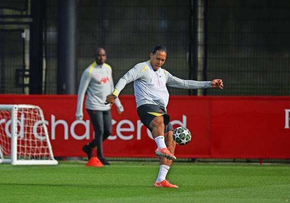 Liverpool Champions League Training 10.3.2025. Liverpool Champions League Training, Axa Training Centre, Liverpool.Virgil Van Dijk.  Copyright: xBradleyxOrmesherx NINTCHDBPICT000978822679