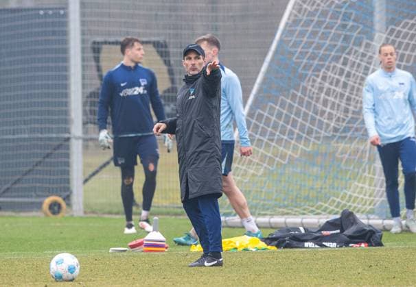 Soccer, Men, Season 2024 25, 2 Bundesliga, Hertha BSC, Training, Coach Stefan Leitl Hertha BSC , 11 03 2025, Copyright: xSebastianxRäppold MatthiasxKochx