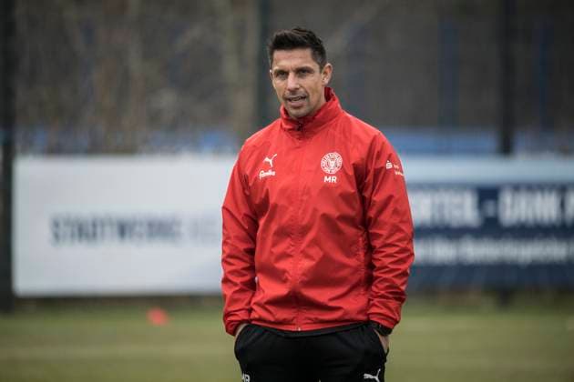 11 03 2025, Football, Men, 1 BL, Season 2024 2025, Training Holstein Kiel Coach Marcel Rapp in portrait Kiel, Projensdorf Projensdorf, Training ground, Kuns Schleswig Holstein Germany