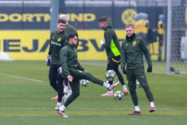 11 03 2025, Final training session for the UEFA Champions League match between OSC Lille and Borussia Dortmund, from left goalkeeper Robin Lisewski Borussia Dortmund , Kjell Arik Wätjen Borussia Dortmund , Maximilian Beier Borussia Dortmund , Dortmund training ground Borussia Dortmund NRW Germany xRHR PHOTO DEx Copyright: DennisxEwert RHR-FOTOx RHR-FOTO DE