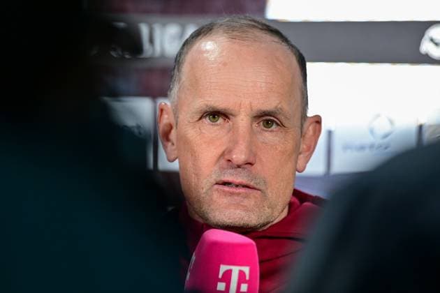 Coach Heiko Herrlich Unterhaching during interview, TV, television, microphone, portrait, single picture, action, action, 11 03 2025, Unterhaching Germany , Football, 3 Liga, SpVgg Unterhaching SC Verl, DFB DFL REGULATIONS PROHIBIT ANY USE OF PHOTOGRAPHS AS IMAGE SEQUENCES AND OR QUASI VIDEO xslx