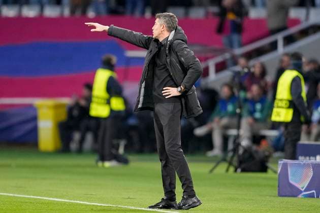 Estadi Olimpic Lluis Companys BARCELONA, SPAIN - MARCH 11: SL Benfica Head Coach Bruno Lage gestures during the UEFA Champions League 2024 25 Round of 16 Second Leg match between FC Barcelona, Barca and SL Benfica at Estadi Olimpic Lluis Companys on March 11, 2025 in Barcelona, Spain. (Pedro Loureiro SPP) Copyright: xPedroxLoureirox xSPPx spp-en-PeLo-RC5_PED_Barcelona_Benfica_11Mar2025_ES061