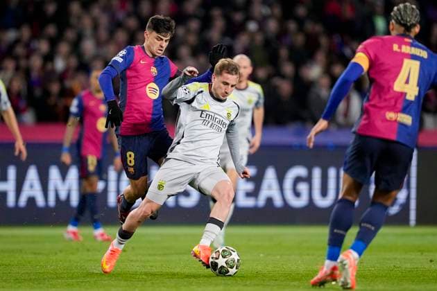 Estadi Olimpic Lluis Companys BARCELONA, SPAIN - MARCH 11: Kerem Akturkoglu of SL Benfica runs with the ball during the UEFA Champions League 2024 25 Round of 16 Second Leg match between FC Barcelona, Barca and SL Benfica at Estadi Olimpic Lluis Companys on March 11, 2025 in Barcelona, Spain. (Pedro Loureiro SPP) Copyright: xPedroxLoureirox xSPPx spp-en-PeLo-RC5_PED_Barcelona_Benfica_11Mar2025_ES066
