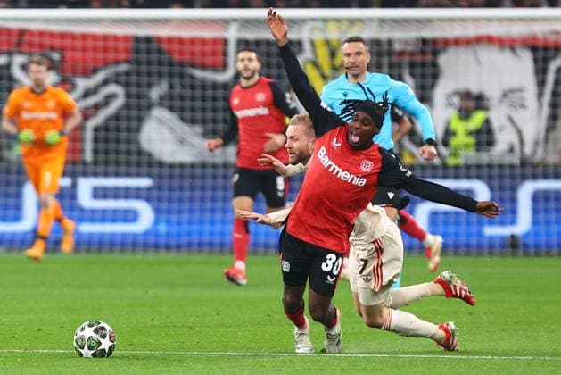 Jeremie Frimpong 30 Bayer 04 Leverkusen in duel, action, with Konrad Laimer 27 FC Bayern Muenchen Yellow card for Konrad Laimer 27 FC Bayern Muenchen Bayer 04 Leverkusen vs FC Bayern Muenchen, football, UEFA Champions League, round of 16, second leg, season 2024 2025, 11 03 2025 Photo kolbert press Ant Palmer BayArena NRW Germany Copyright: xkolbert-press AntxPalmerx