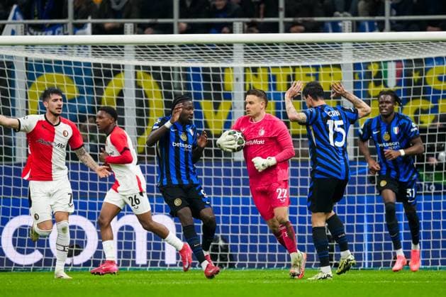 UEFA Champions League: FC Internationale Milan v Feyenoord Milan - Feyenoord keeper Timon Wellenreuther during the 2nd leg of the round of 16 of new format of the Champions League 2024 2025. The match is set between FC Internationale Milan and Feyenoord at Giuseppe Meazza San Siro on 11 March 2025 in Milan, Italy. Copyright: xTomxBodex