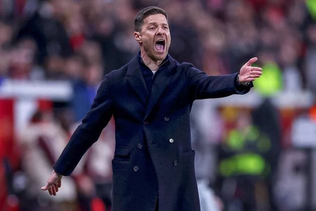 11 03 2025, Football, UEFA Champions League, Bayer 04 Leverkusen FC Bayern Munich, Round of 16 second leg, BayArena, Season 2024 2025 Head coach Xabi Alonso Bayer 04 Leverkusen coach gesticulating on the sideline DFB regulations prohibit any use of photographs as image sequences and or quasi video North Rhine-Westphalia Germany
