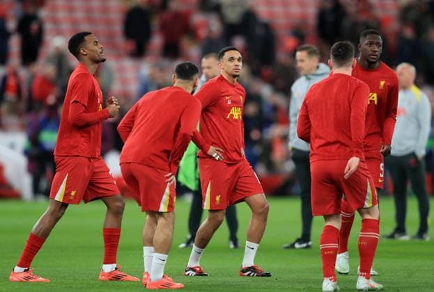 11th March 2025; Anfield, Liverpool, Merseyside, England; Champions League Last 16, Second Leg Football, Liverpool versus Paris Saint Germain; Trent Alexander-Arnold of Liverpool warms up with his team mates  ActionPlus12758843 DavidxBlunsden