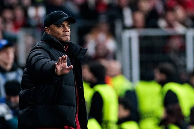 UEFA Champions League, Bayer 04 Leverkusen FC Bayern Munich 11 03 2025 Vincent Kompany coach FC Bayern Munich gestures UEFA Champions League round of 16 second leg, Bayer 04 Leverkusen FC Bayern Munich Leverkusen, BayArena on 11 03 2025 Copyright: xBEAUTIFULxSPORTS Wunderlx